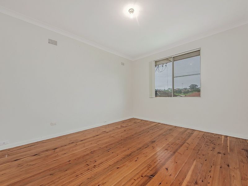 1/61 Mirrabooka Road, Lake Heights NSW 2502