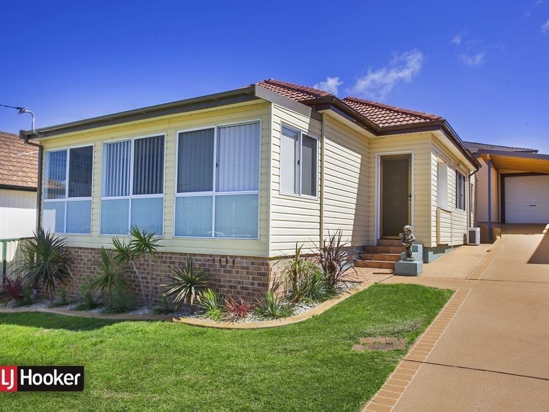 81 Third Avenue, Port Kembla NSW 2505