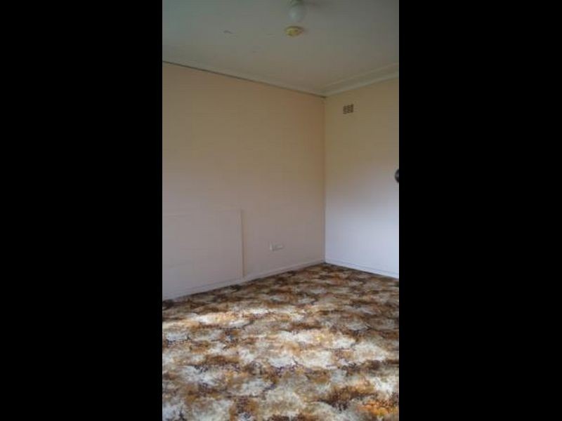 11 Montgomery Street, Warrawong NSW 2502