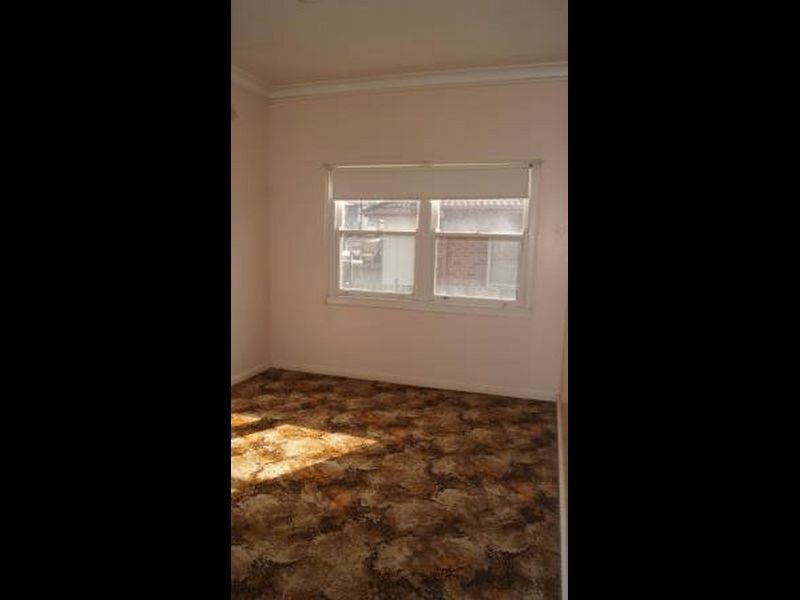 11 Montgomery Street, Warrawong NSW 2502