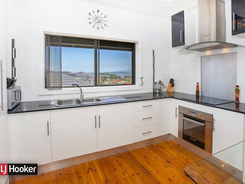 10 Wilma Avenue, Warrawong NSW 2502