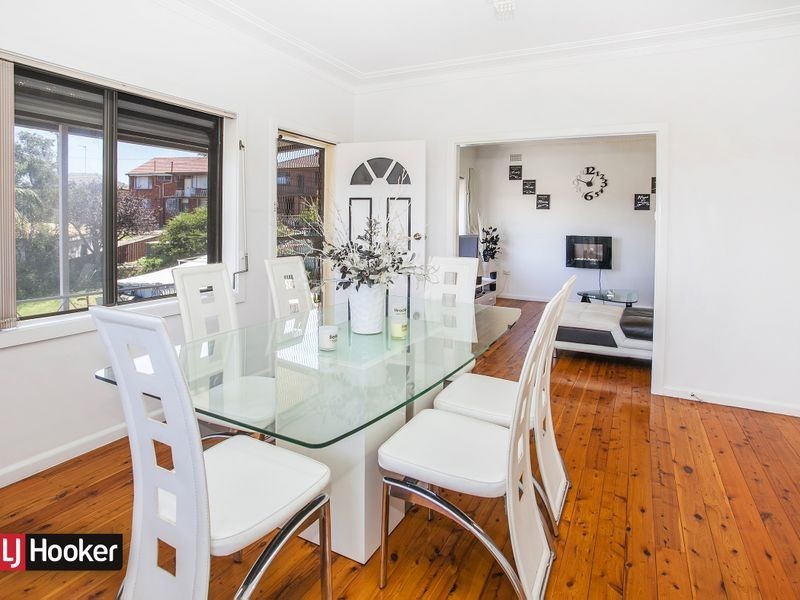 10 Wilma Avenue, Warrawong NSW 2502