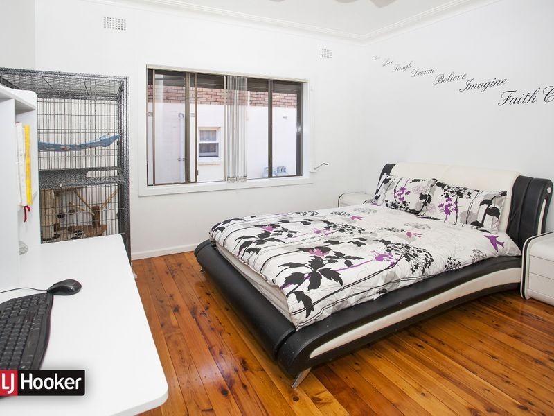 10 Wilma Avenue, Warrawong NSW 2502