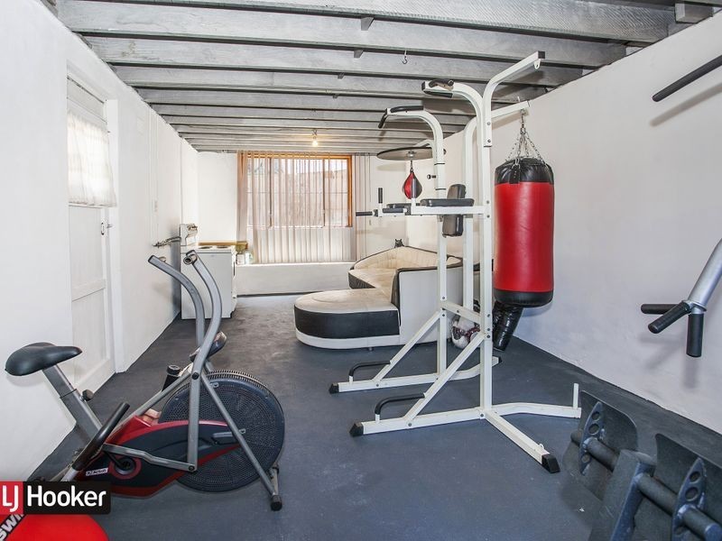 10 Wilma Avenue, Warrawong NSW 2502