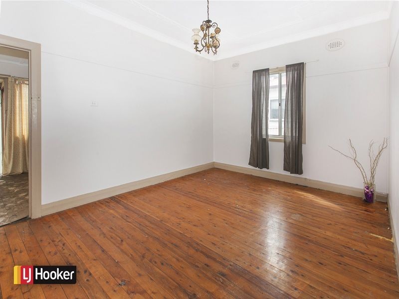 144 Flagstaff Road, Warrawong NSW 2502