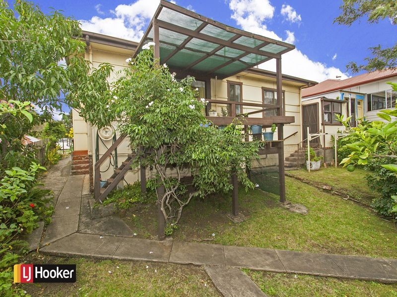 140 Flagstaff Road, Warrawong NSW 2502