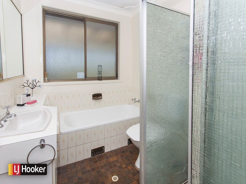 5 Shearwater Drive, Berkeley NSW 2506