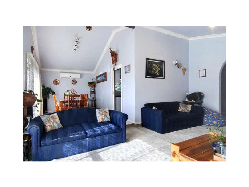 1/12 Hoskins Avenue, Warrawong NSW 2502