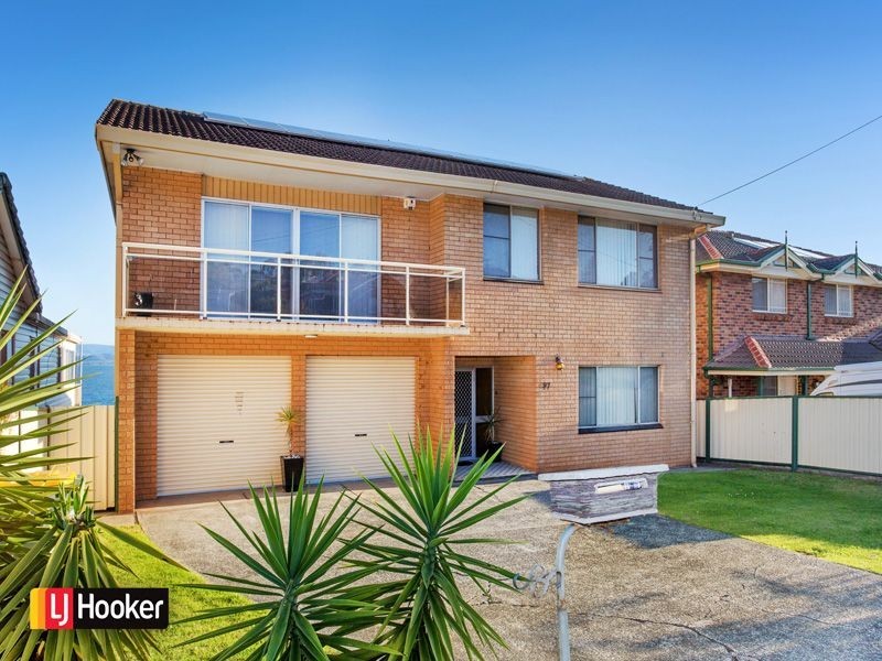 97 Northcliffe Drive, Lake Heights NSW 2502