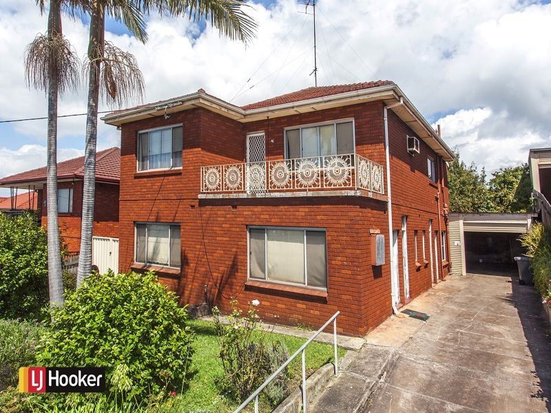 46 Weringa Avenue, Lake Heights NSW 2502