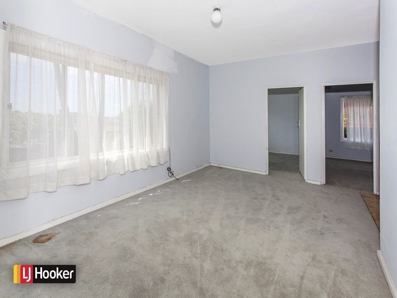 46 Weringa Avenue, Lake Heights NSW 2502