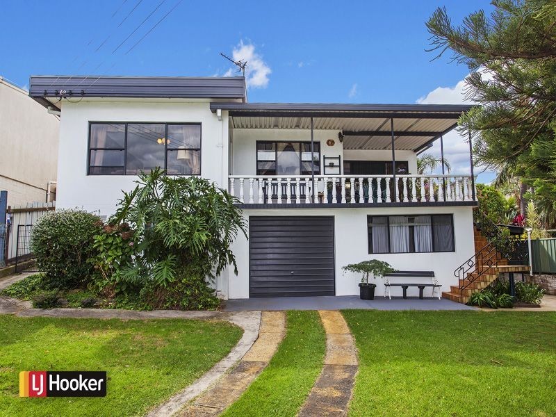 10 Arnold Crescent, Lake Heights NSW 2502