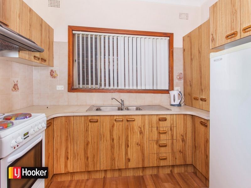 77 Robertson Street, Port Kembla NSW 2505