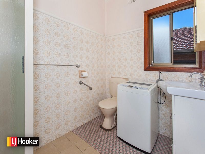 77 Robertson Street, Port Kembla NSW 2505