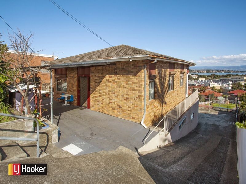 39 Robertson Street, Port Kembla NSW 2505