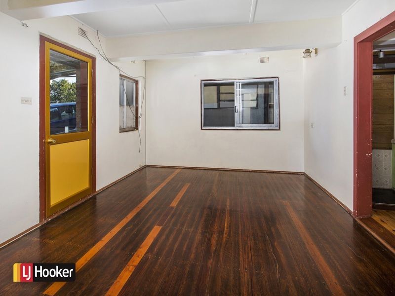 39 Robertson Street, Port Kembla NSW 2505