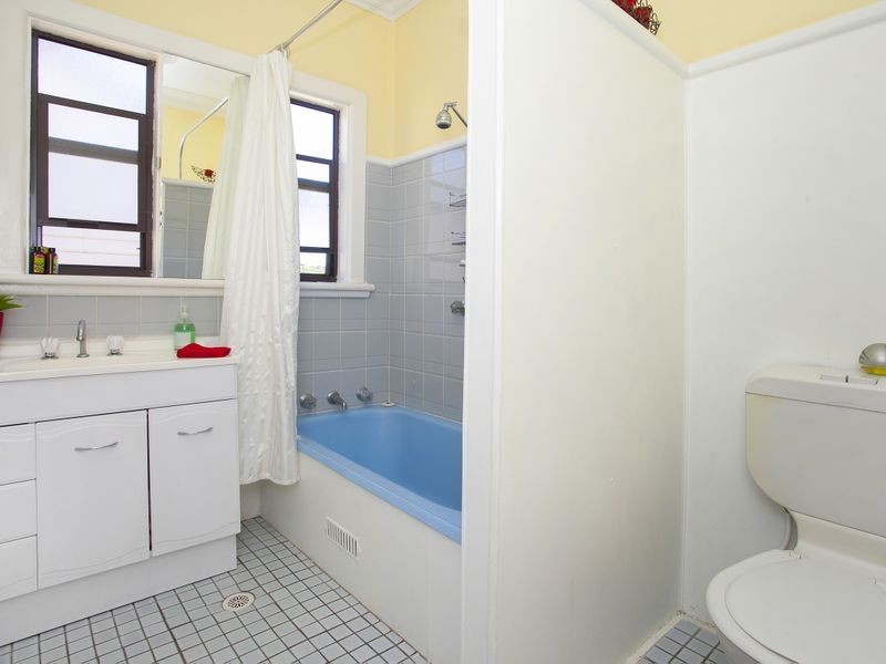 9 McGovern Street, Cringila NSW 2502