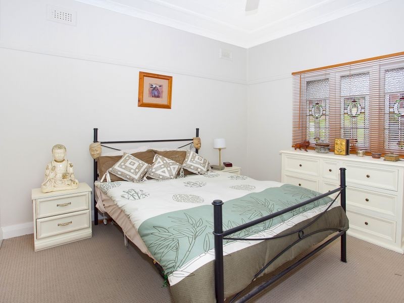 35 Second avenue, Warrawong NSW 2502