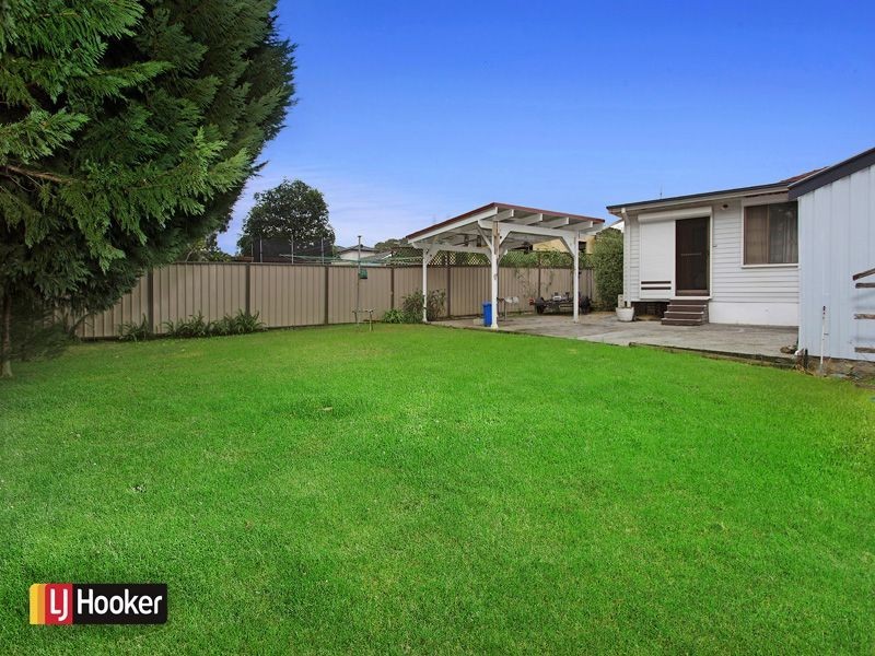 12 Hooka Creek Road, Berkeley NSW 2506