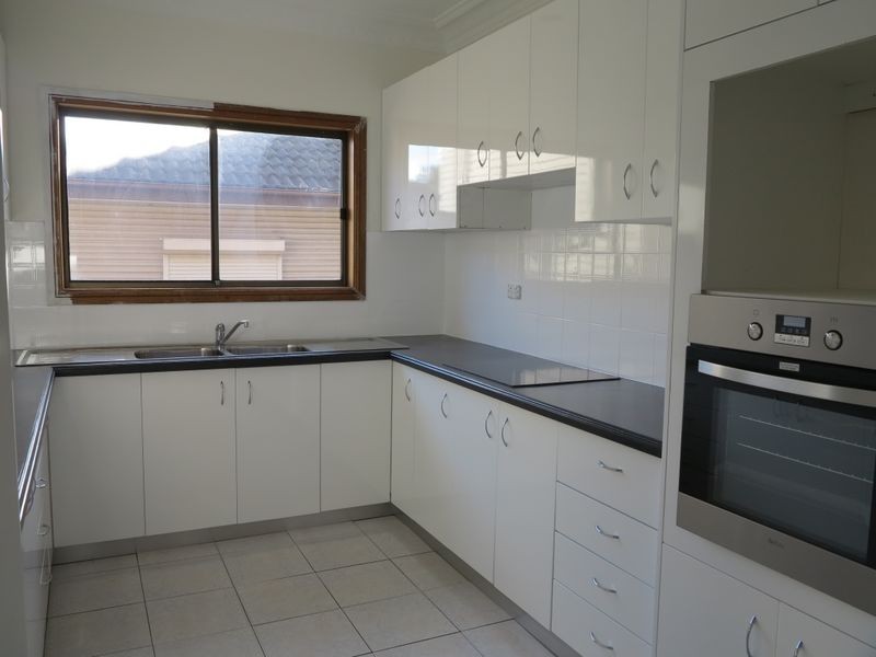 16 Denise Street, Lake Heights NSW 2502