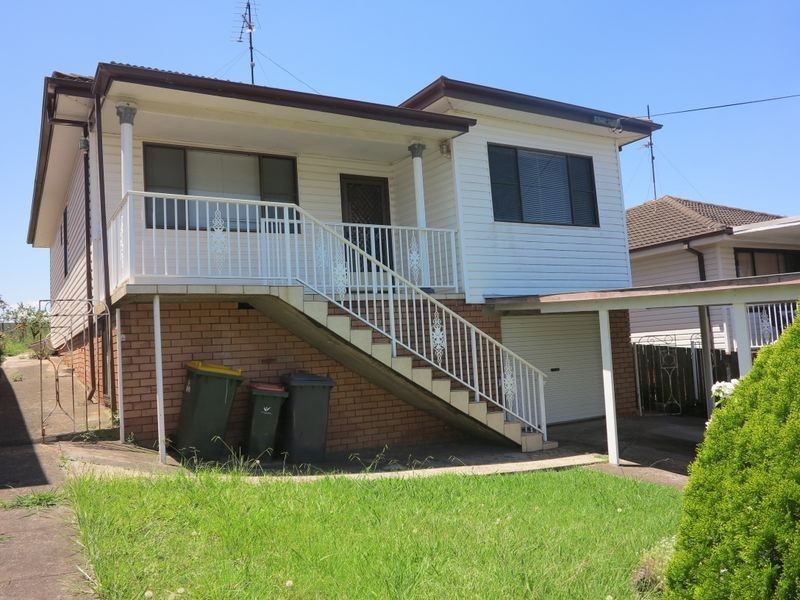 12 Monteith Street, Cringila NSW 2502