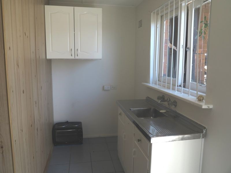 2/64 First Avenue North, Warrawong NSW 2502