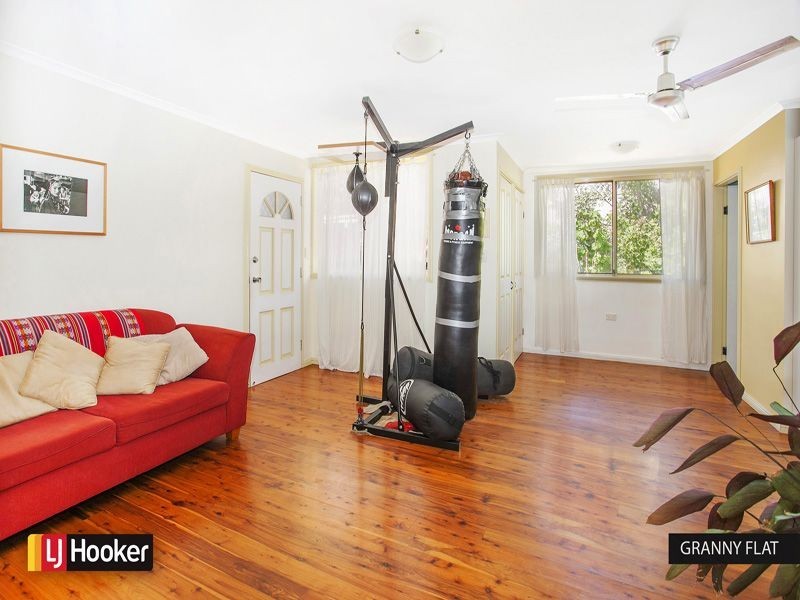 50 Flagstaff Road, Warrawong NSW 2502
