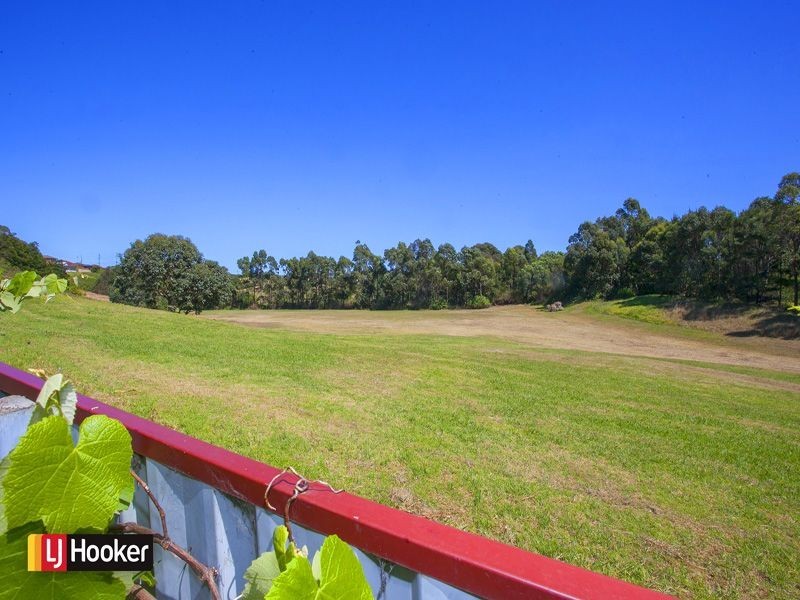 50 Flagstaff Road, Warrawong NSW 2502