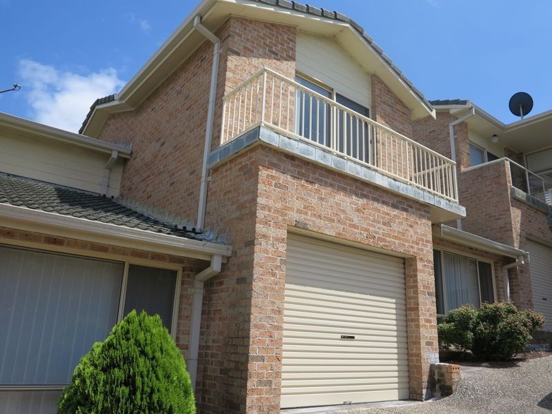 4/34 Surfside Drive, Port Kembla NSW 2505