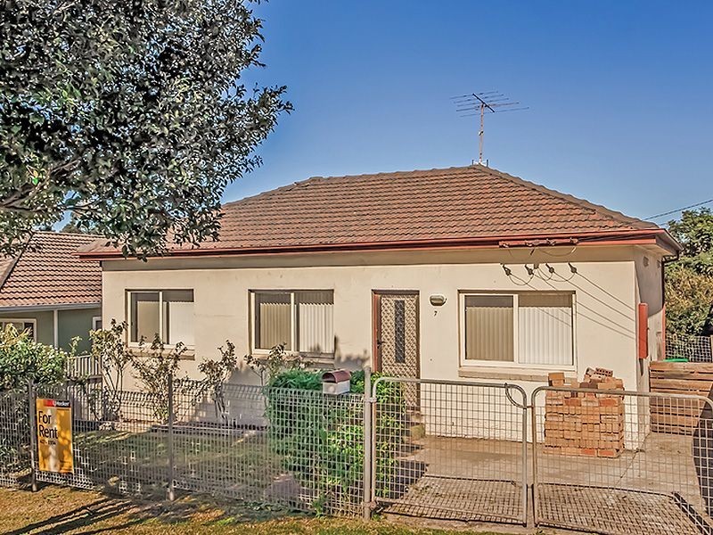 7 Bethlehem Street, Cringila NSW 2502