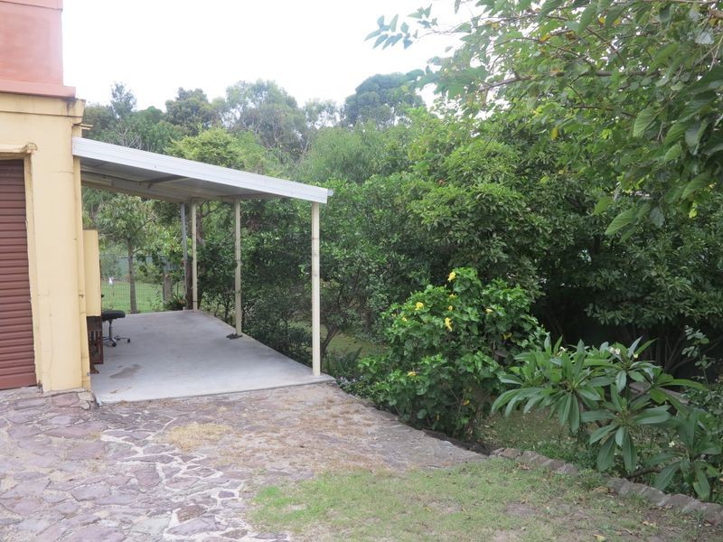 2/17 Ranchby Avenue, Lake Heights NSW 2502