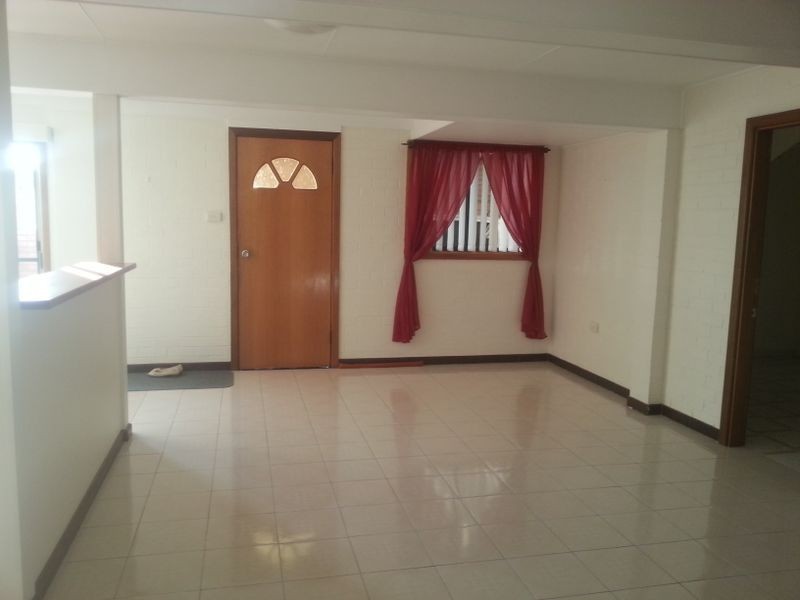 2/45 Grandview Parade, Lake Heights NSW 2502