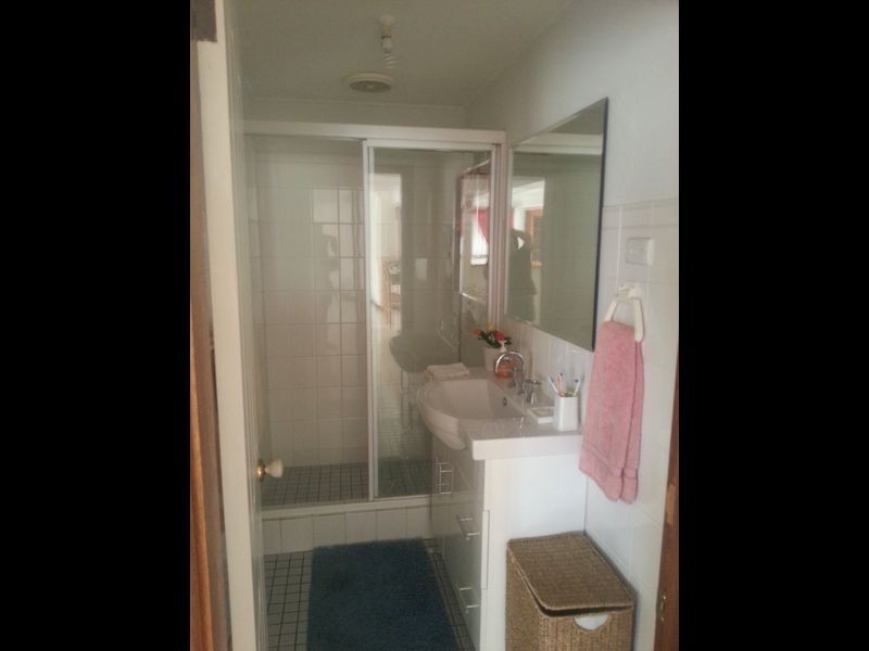 2/45 Grandview Parade, Lake Heights NSW 2502