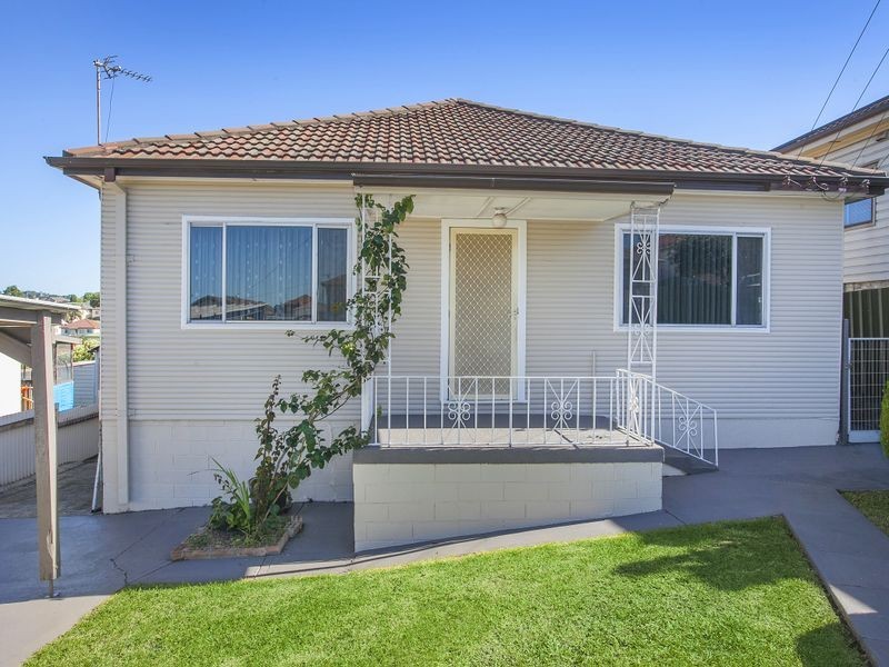 35 Steel Street, Cringila NSW 2502