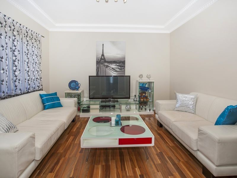 35 Steel Street, Cringila NSW 2502