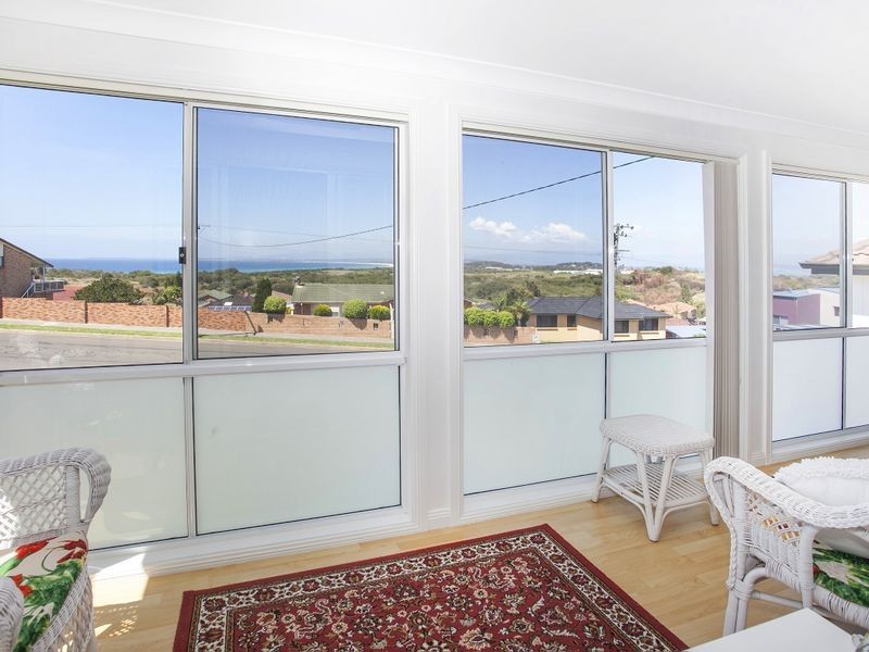 81 Third Avenue, Port Kembla NSW 2505