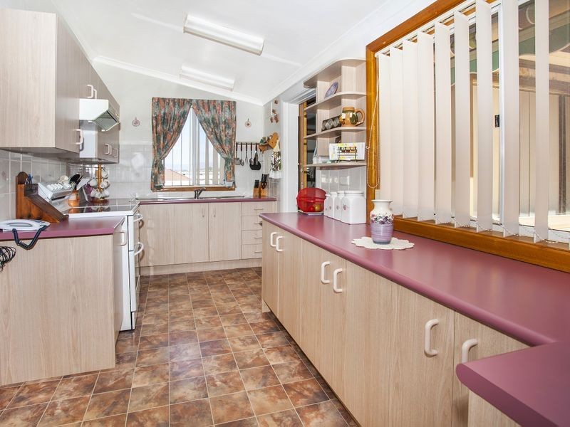 81 Third Avenue, Port Kembla NSW 2505