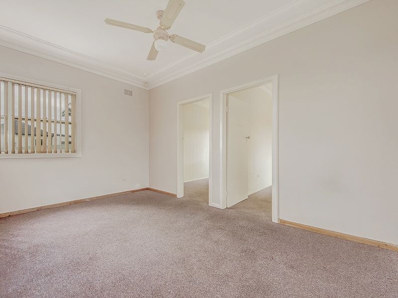 57 Lake Avenue, Cringila NSW 2502