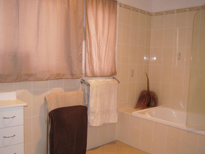 8 Todd Street, Warrawong NSW 2502