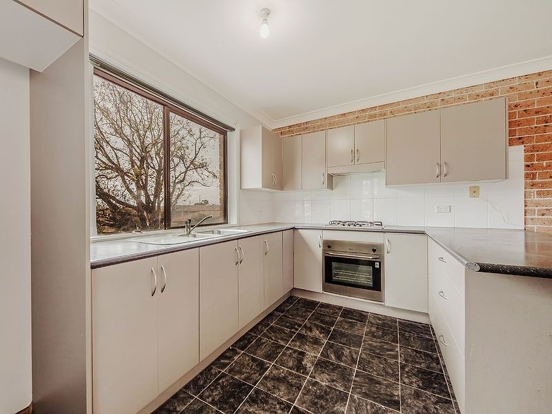 6/4 Heaslip Street, Coniston NSW 2500