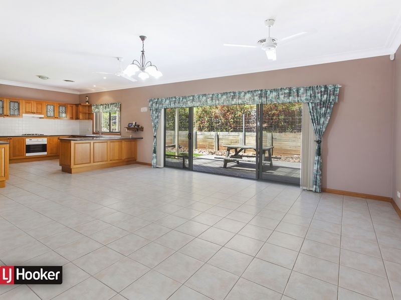 2 Chaplin Place, Albion Park NSW 2527