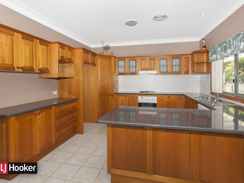 2 Chaplin Place, Albion Park NSW 2527