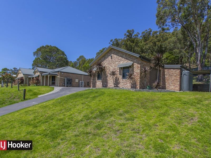 2 Chaplin Place, Albion Park NSW 2527