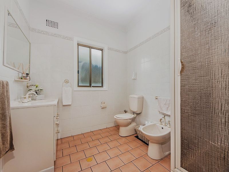 27 Merrett Avenue, Cringila NSW 2502