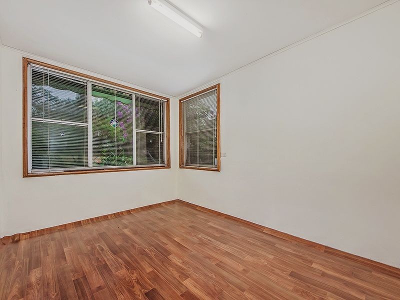 38 Grandview Parade, Lake Heights NSW 2502