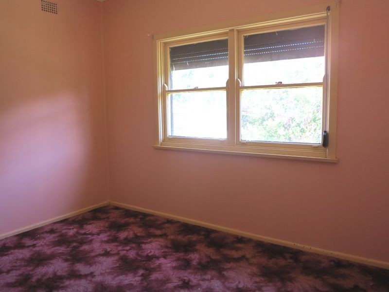 66A Lake Heights Road, Lake Heights NSW 2502