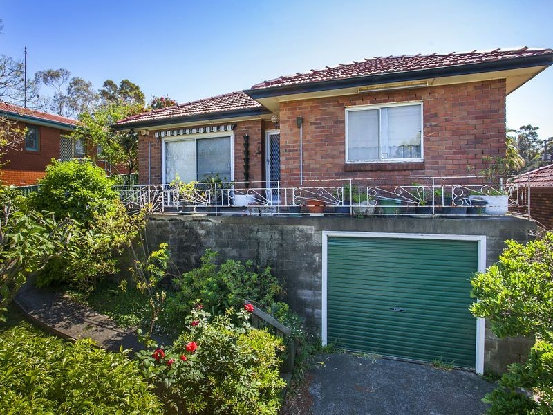 38 Grandview Parade, Lake Heights NSW 2502