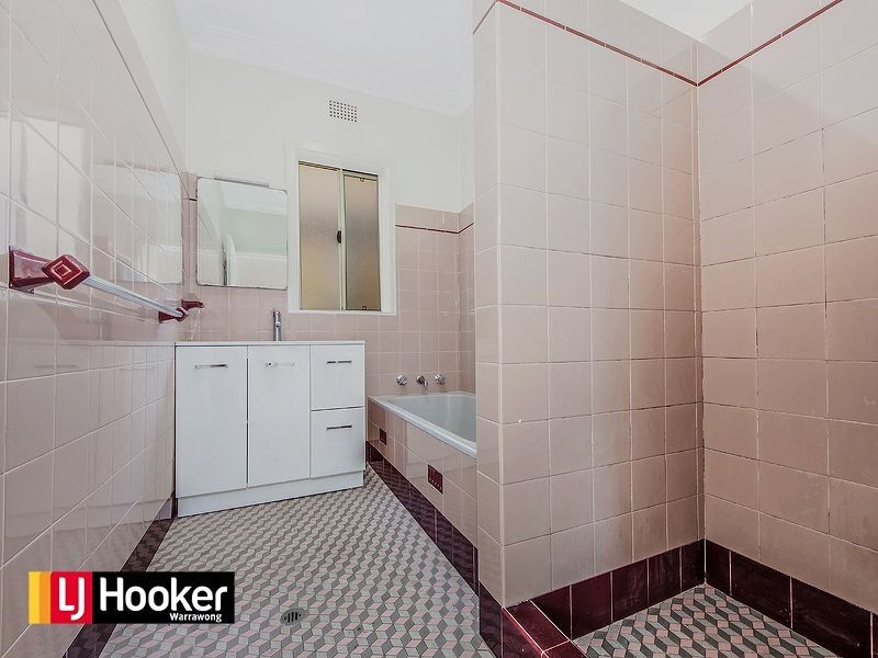 12 Blaxland Avenue, Warrawong NSW 2502