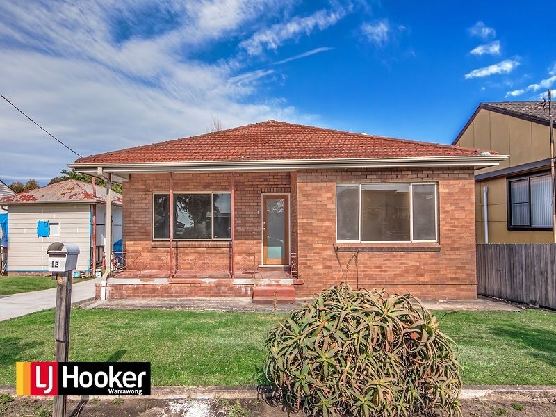 12 Blaxland Avenue, Warrawong NSW 2502