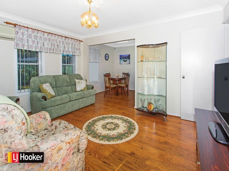 9 Carringle Street, Berkeley NSW 2506